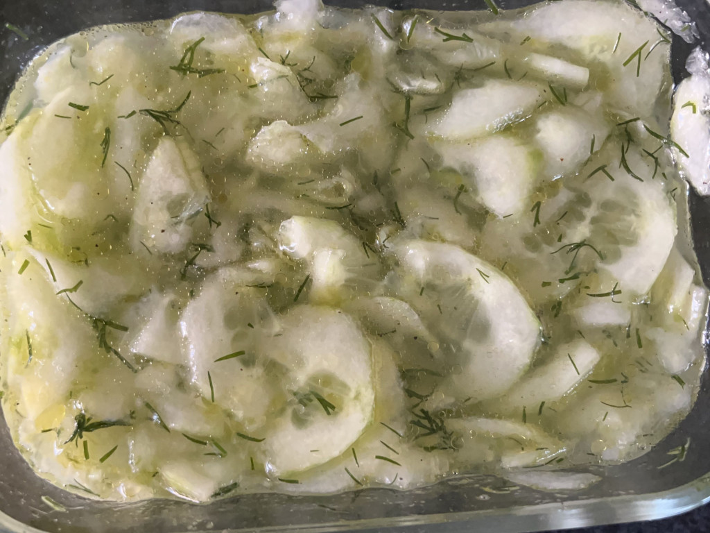 Gurkensalat von michaela1984 | Hochgeladen von: michaela1984 Gurkensalat von michaela1984 | Hochgeladen von: michaela1984