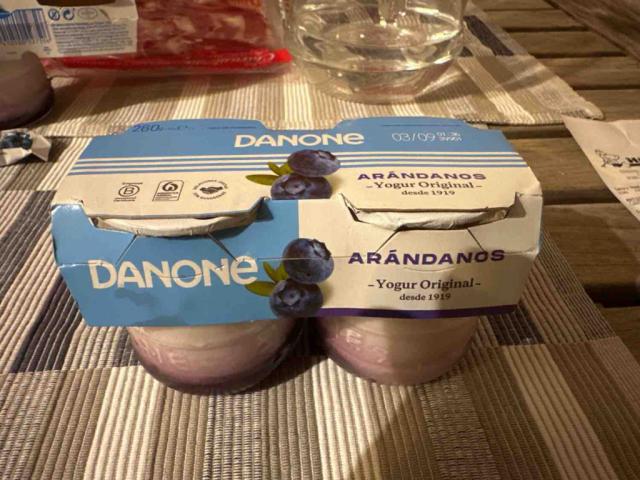 Arandanos, Yogur Original by christopher755 | Uploaded by: christopher755