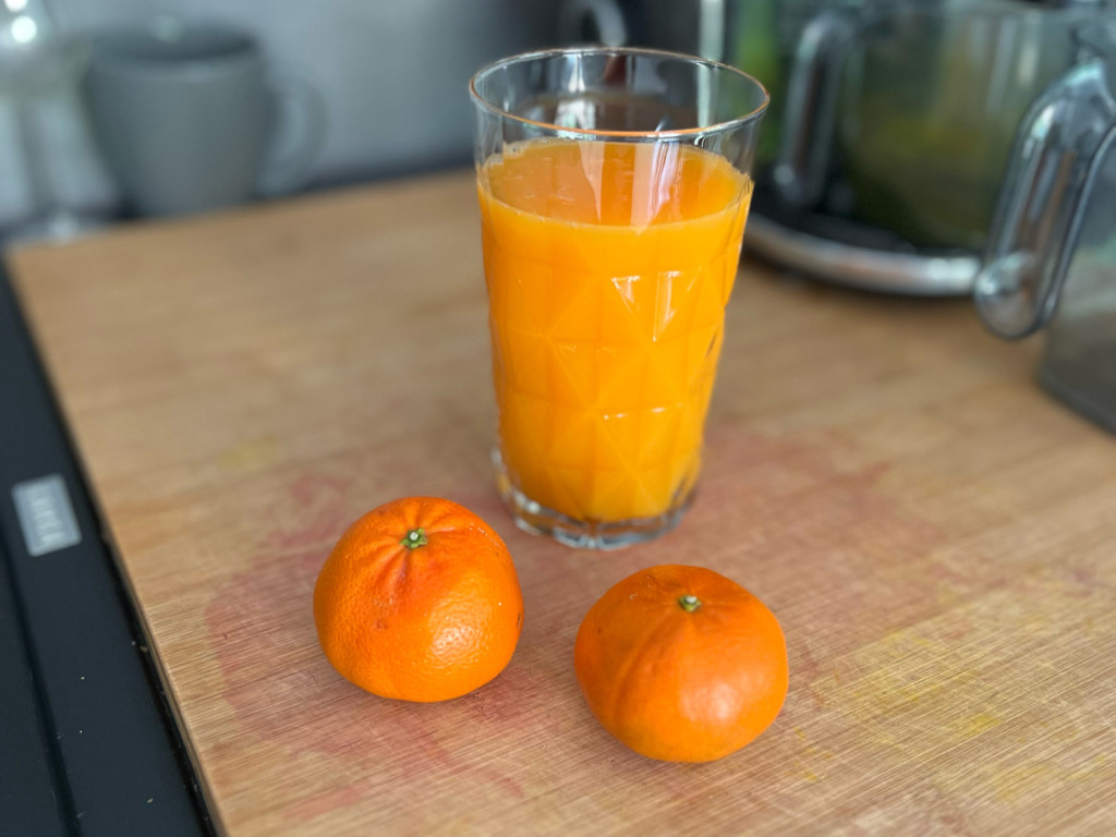 Mandarinensaft, Mandarine von MarvenMarv | Hochgeladen von: MarvenMarv Mandarinensaft, Mandarine von MarvenMarv | Hochgeladen von: MarvenMarv