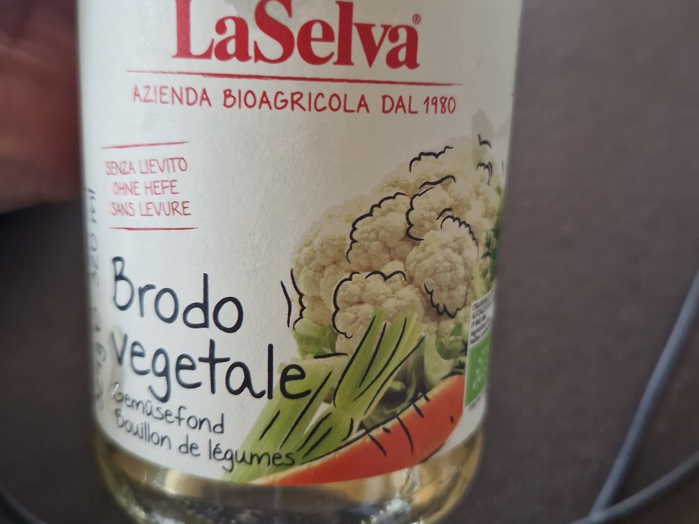 Brodo vegetale von Lautana | Hochgeladen von: Lautana Brodo vegetale von Lautana | Hochgeladen von: Lautana