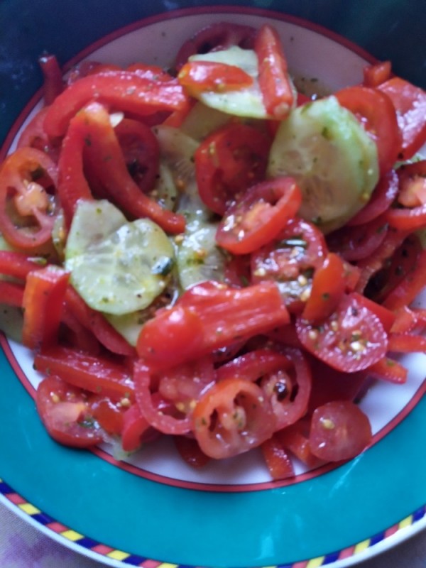 Tomaten-Paprika Salat von hexen | Hochgeladen von: hexen