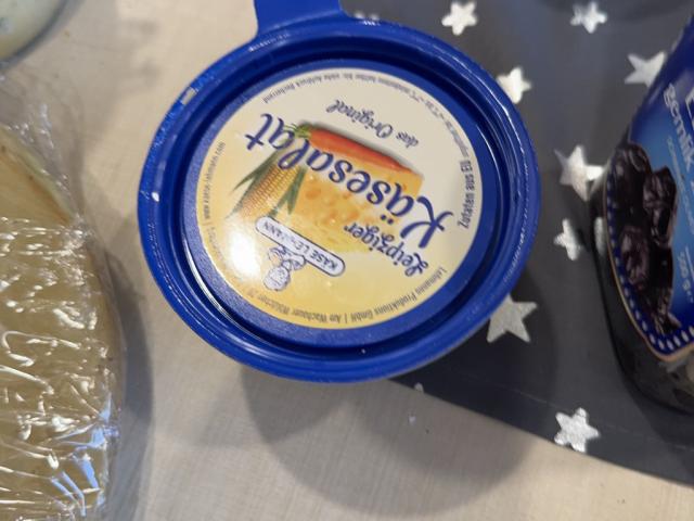 Hochgeladen von: Elena7338 Hochgeladen von: Elena7338