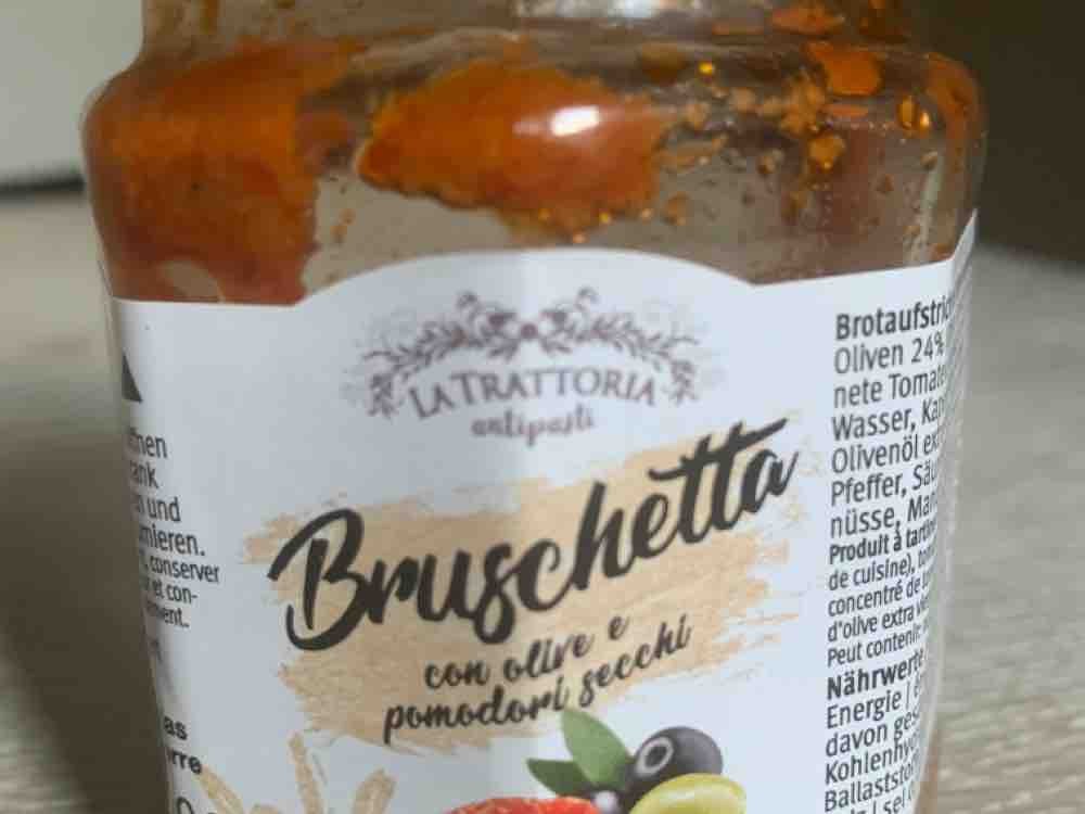 Bruschetta, con olive e pomodori secchi von debbyp | Hochgeladen von: debbyp