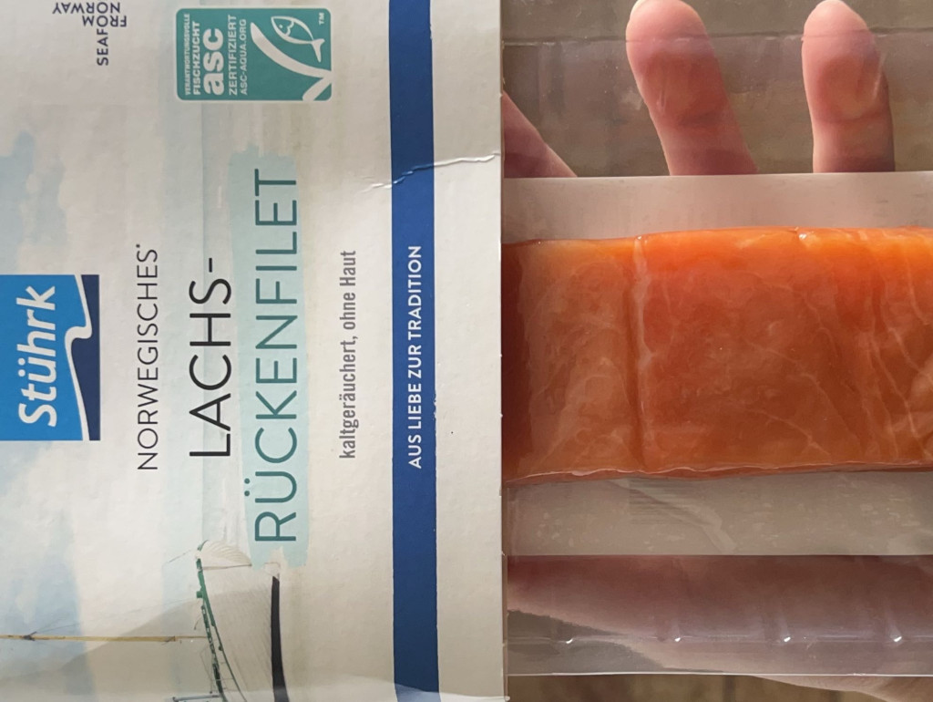 Lachrückenfilet, kaltgeräuchert, ohne Haut von Käsi.i | Hochgeladen von: Käsi.i Lachrückenfilet, kaltgeräuchert, ohne Haut von Käsi.i | Hochgeladen von: Käsi.i