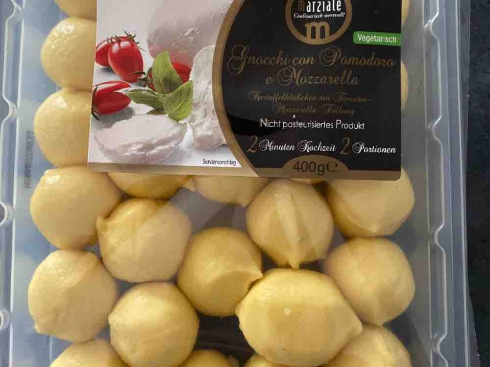 Kartoffelklößchen mit Tomate Mozzarella von Gabrielkuk | Hochgeladen von: Gabrielkuk