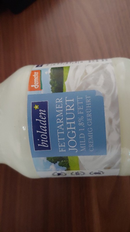 Fettarmer Joghurt, Mild 1,8% Fett Cremig Gerührt von mettymetal | Hochgeladen von: mettymetal