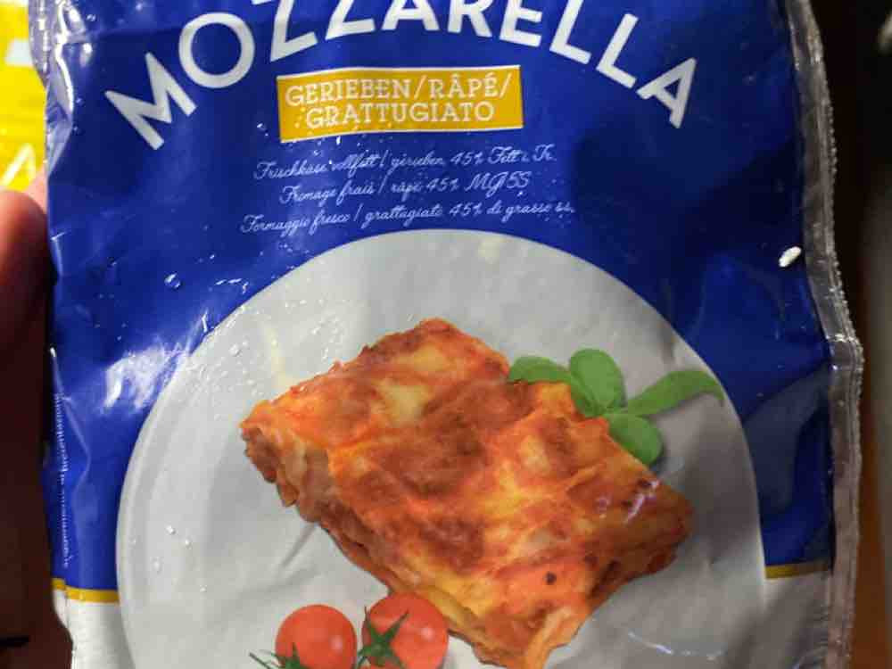 Mozzarella gerieben von 20celina02 | Hochgeladen von: 20celina02