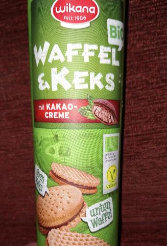 Waffel und Keks mit Kakaocreme, vegan by EnKay | Uploaded by: EnKay