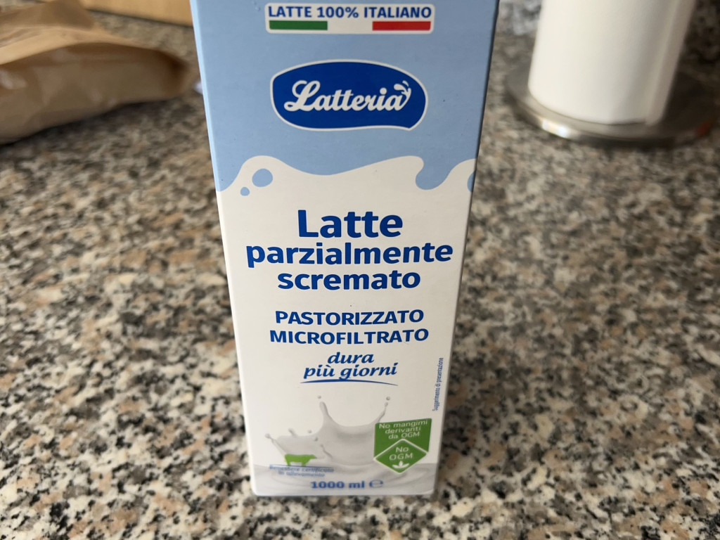 Latte parzialmente scremato, 0,9% Fett von manuk97 | Hochgeladen von: manuk97 Latte parzialmente scremato, 0,9% Fett von manuk97 | Hochgeladen von: manuk97