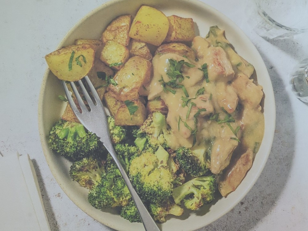 Hello Fresh Schweinelachssteak mit süßem Senf-Brokkoli von ister | Hochgeladen von: isternberger Hello Fresh Schweinelachssteak mit süßem Senf-Brokkoli von ister | Hochgeladen von: isternberger