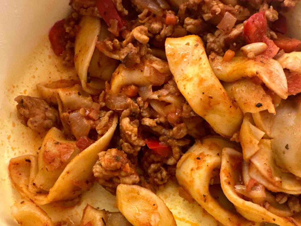 Tortellini mit Poulet-Bolognese von Fabianschafer | Hochgeladen von: Fabianschafer