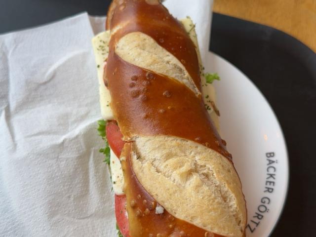 Hochgeladen von: ginamlr Hochgeladen von: ginamlr