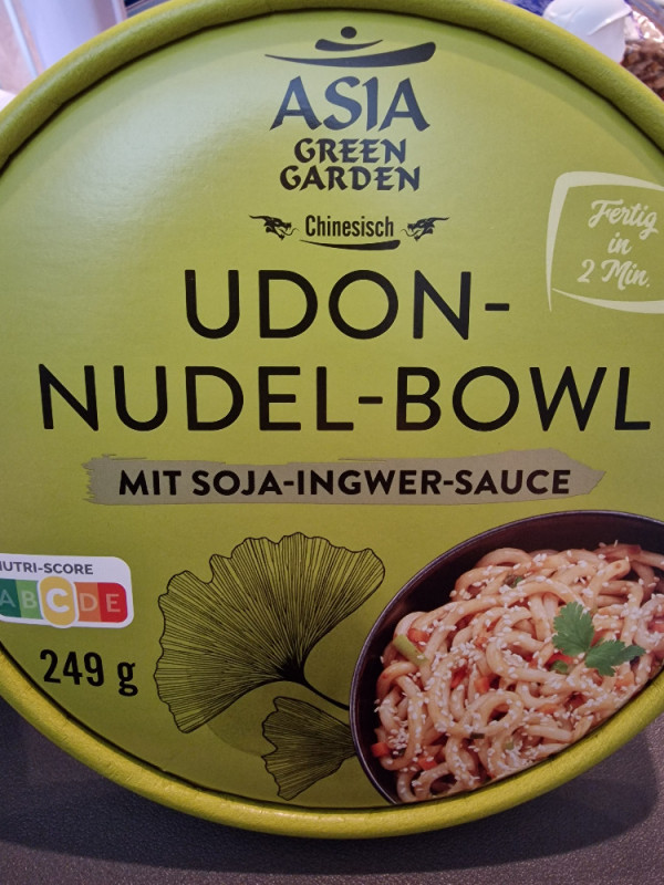 Udon Nudel Bowl, Mit Soja Ingwer Sauce von belegkirsche | Hochgeladen von: belegkirsche