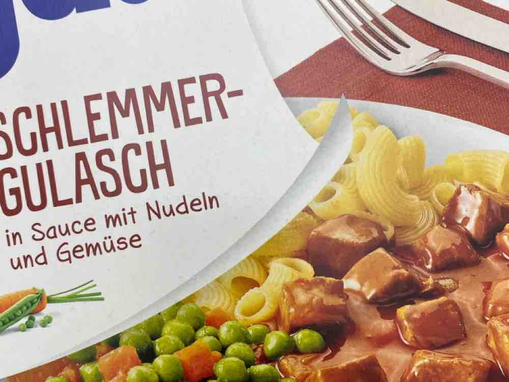 Schlemmerglulasch, in Sauce mit Nudeln und Gemüse von VogtV | Hochgeladen von: VogtV