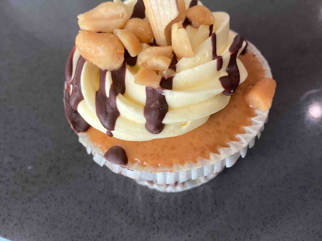 Schoko-Erdnuss Cupcake von janid83648 | Hochgeladen von: janid83648