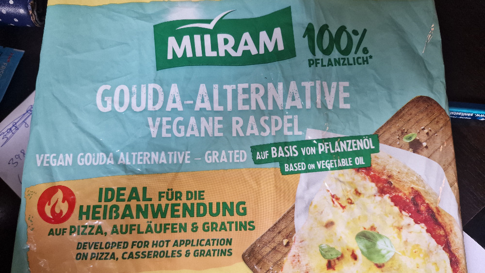 Gouda-Alternative, vegane Raspel von schizzofren | Hochgeladen von: schizzofren