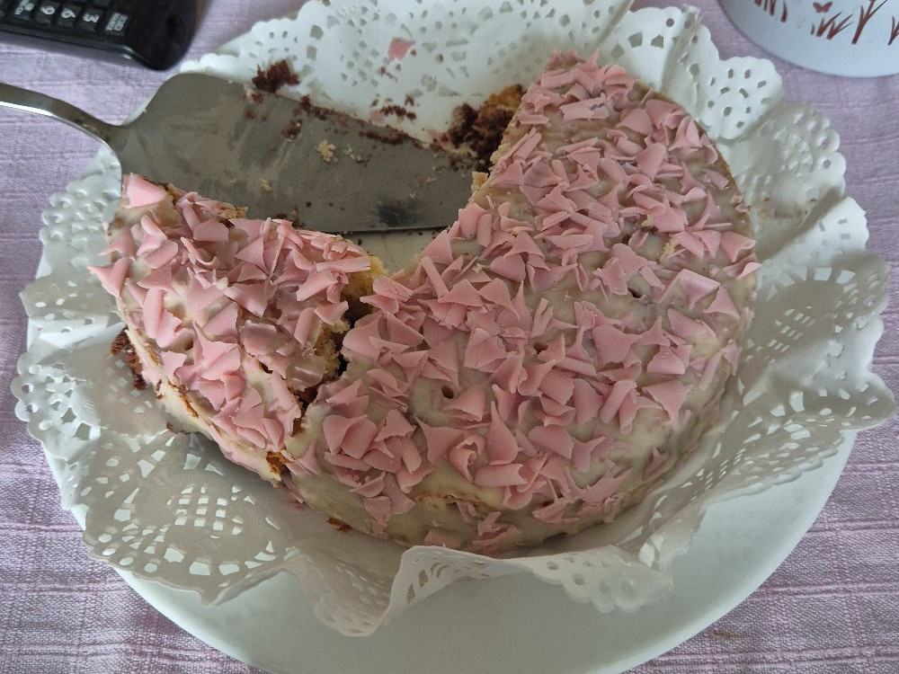 Torte Marmor-Himbeere von SensiStar | Hochgeladen von: SensiStar Torte Marmor-Himbeere von SensiStar | Hochgeladen von: SensiStar