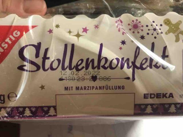 Stollengebäck, mit 20% Marzipanfüllung von leahelisa | Hochgeladen von: leahelisa