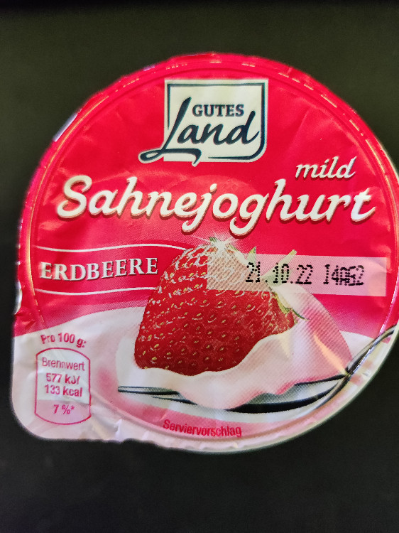 Gutes Land Sahnejoghurt Erdbeere von Licious | Hochgeladen von: Licious
