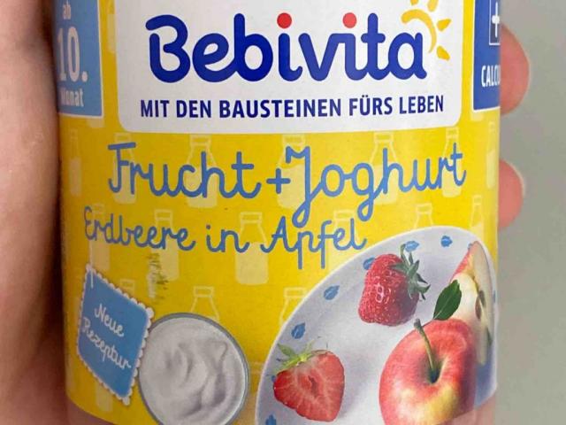 Frucht + Joghurt Erdbeere in Apfel by justinebro | Uploaded by: justinebro