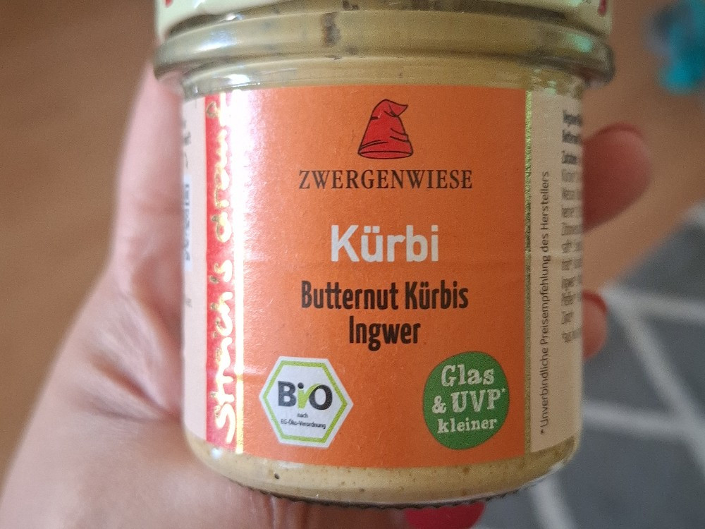Hochgeladen von: JuleskreativeWelt Hochgeladen von: JuleskreativeWelt