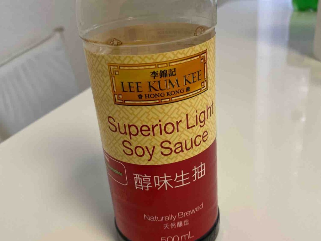 Superior Light Soy Sauce, Naturally Brewed von harambe328 | Hochgeladen von: harambe328