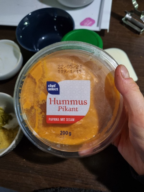 Hummus pikant, Paprika mit Sesam von Lara1608 | Hochgeladen von: Lara1608