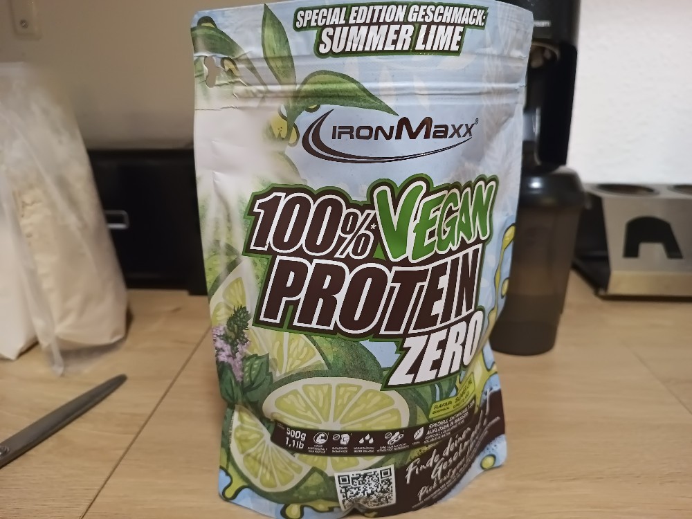IronMaxx Vegan Protein Zero Summer Lime, mit Wasser von Swaino | Hochgeladen von: Swaino