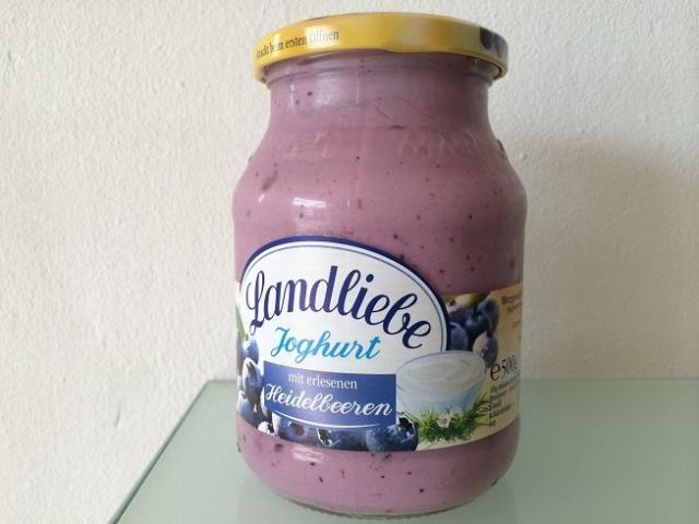 Joghurt (im Glas), mit erlesenen Heidelbeeren | Hochgeladen von: puscheline