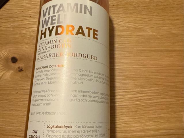 Vitamin Well, Hydrate von Lillililie8 | Hochgeladen von: Lillililie8