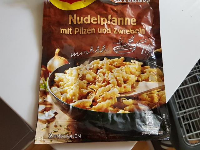 Nudelpfanne, mit Pilzen und Zwiebeln von kullerchen66 | Hochgeladen von: kullerchen66