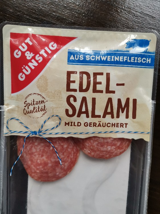 Edel-Salami, aus Schweinefleisch von judithdochow976 | Hochgeladen von: judithdochow976