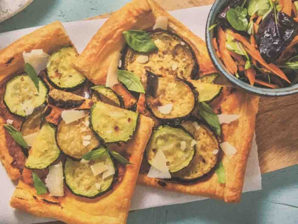 Blätterteig-Tarte mit Aubergine & Zucchini, vegetarisch von  | Hochgeladen von: adrathen