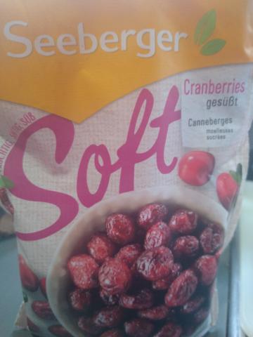 soft cranberries, sucrées by Pawis | Uploaded by: Pawis