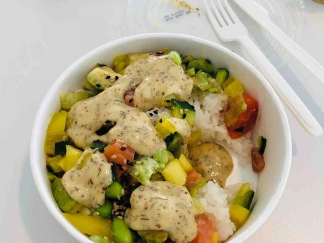 Poke bowl Migros Salmon by Miichan | Uploaded by: Miichan