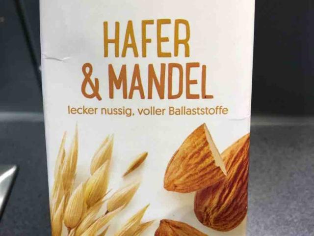 Hafer & Mandel von larissaschwedewsky | Uploaded by: larissaschwedewsky