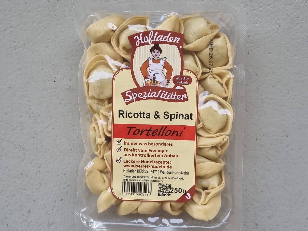 Spinat-Ricotta Tortelloni von UliB1973 | Hochgeladen von: UliB1973 Spinat-Ricotta Tortelloni von UliB1973 | Hochgeladen von: UliB1973