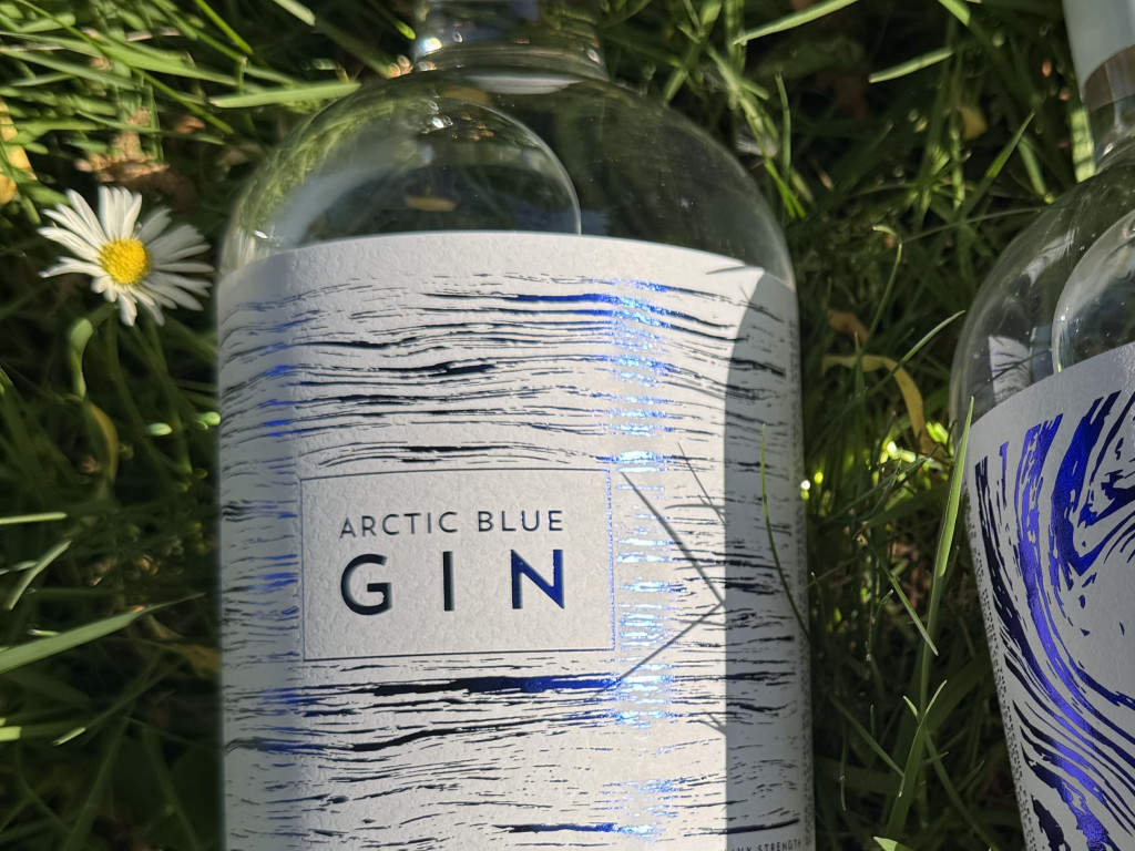Arctic Gin Navy strength Blueberry, 58,5% vol von Synni777 | Hochgeladen von: Synni777 Arctic Gin Navy strength Blueberry, 58,5% vol von Synni777 | Hochgeladen von: Synni777