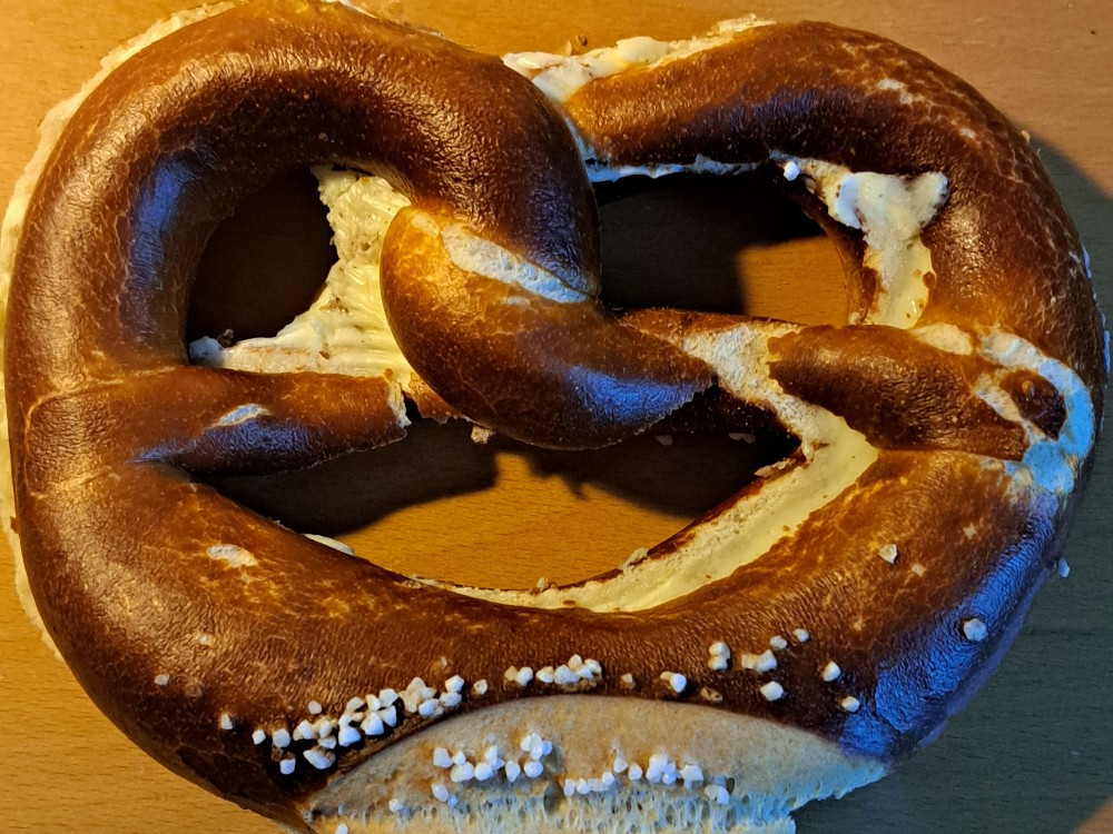 Hochgeladen von: Tahnee