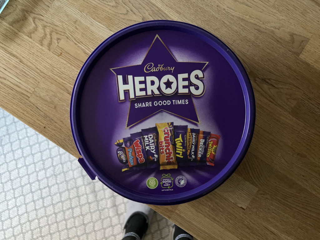 Cadbury Heroes von nayharmony | Hochgeladen von: nayharmony