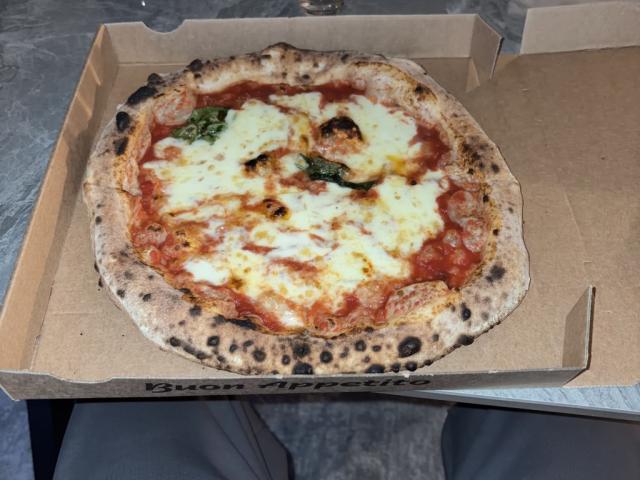 Hochgeladen von: Adrianokuhlmey Hochgeladen von: Adrianokuhlmey