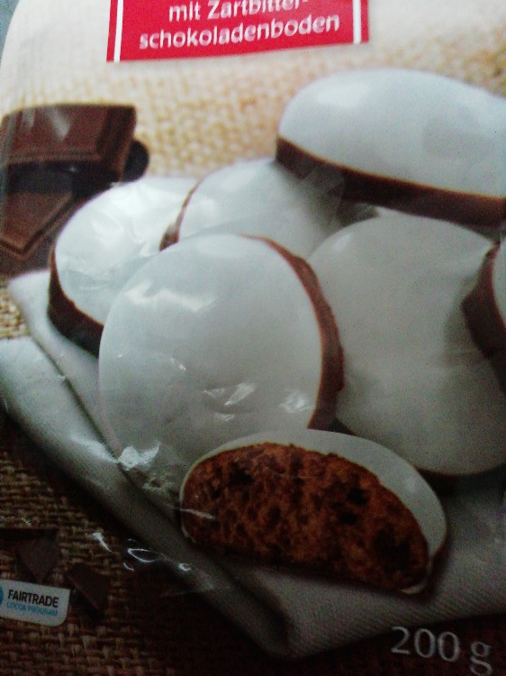 Pfeffer-Nüsse, mit Zartbitter-Schokoladenboden von Poncho | Hochgeladen von: Poncho