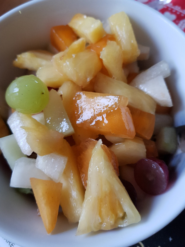Obstsalat 65, Apfel, Banane, Mango, Trauben, Orange von Klarissa65 | Hochgeladen von: Klarissa65