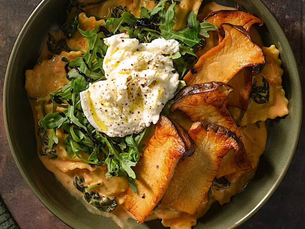 Gefüllte Maxi-Ravioli mit Büffelmozzarella von Beshr | Hochgeladen von: Beshr Gefüllte Maxi-Ravioli mit Büffelmozzarella von Beshr | Hochgeladen von: Beshr