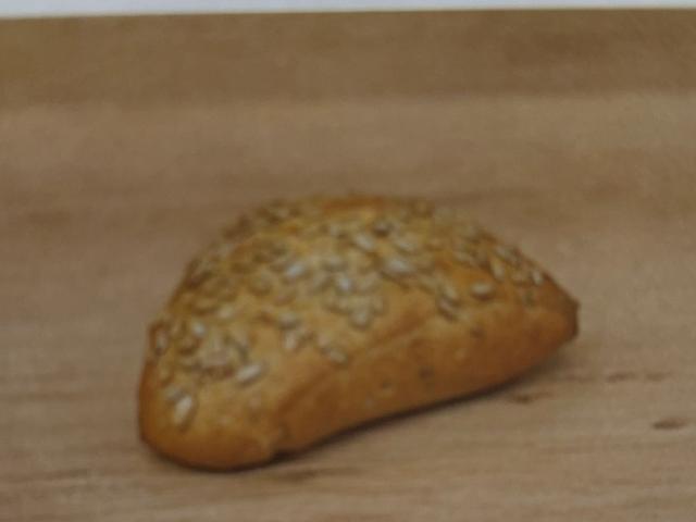 Hochgeladen von: MiKiBu Hochgeladen von: MiKiBu