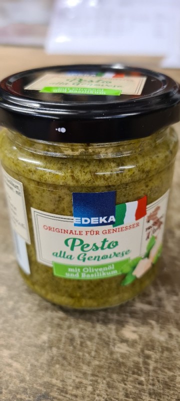 Pesto alla genovese, Pesto mit Basilikum und Knoblauchgeschmack  | Hochgeladen von: JanCutler