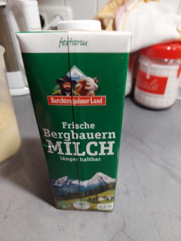 milch by Franceee | Hochgeladen von: Franceee