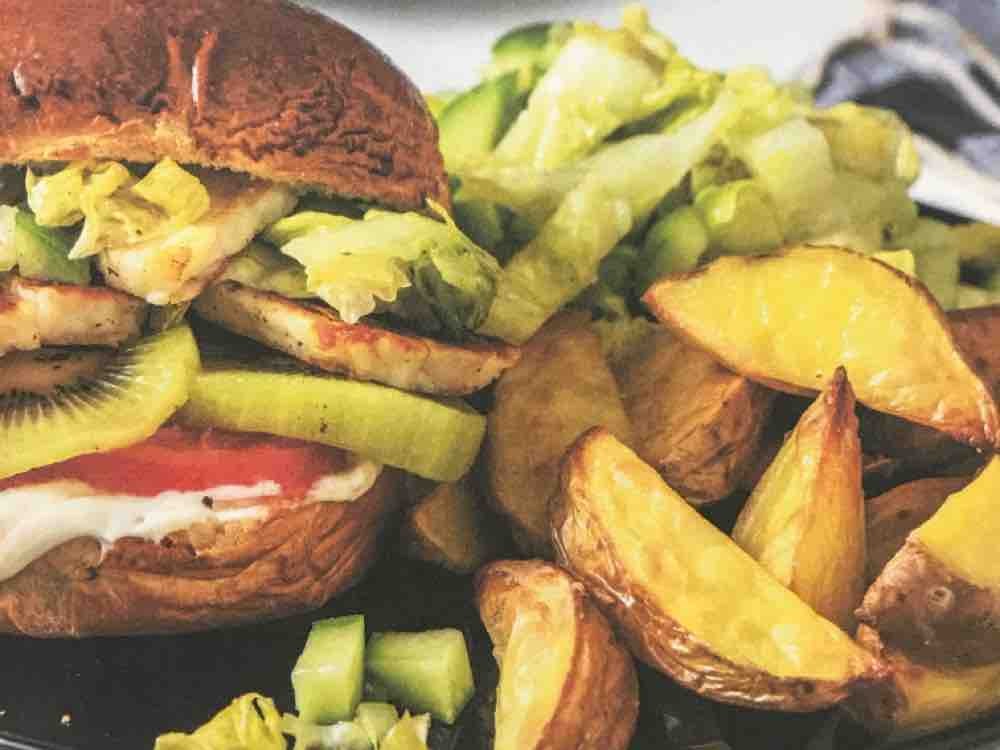 Kiwi-Halloumi-Burger mit Joghurt-Alioli, mit Kartoffelspalten un | Hochgeladen von: Aripari