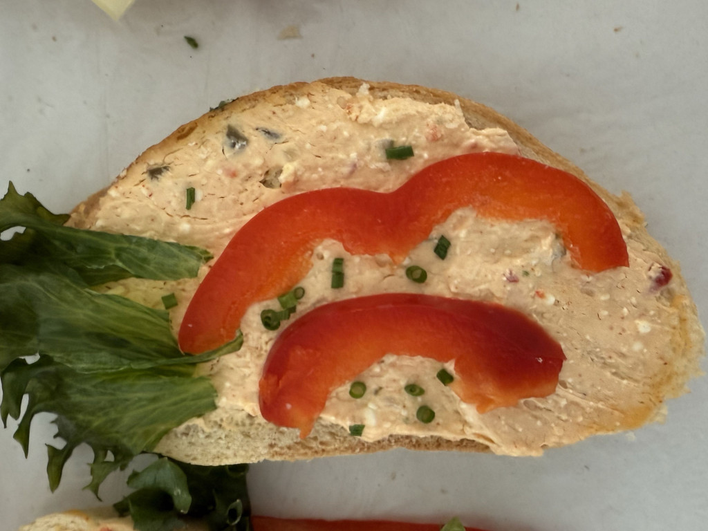 Brötchen mit Liptauer von jayW | Hochgeladen von: jayW Brötchen mit Liptauer von jayW | Hochgeladen von: jayW