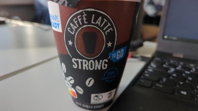 Caffè Latte, strong by Xayanarah | Uploaded by: Xayanarah
